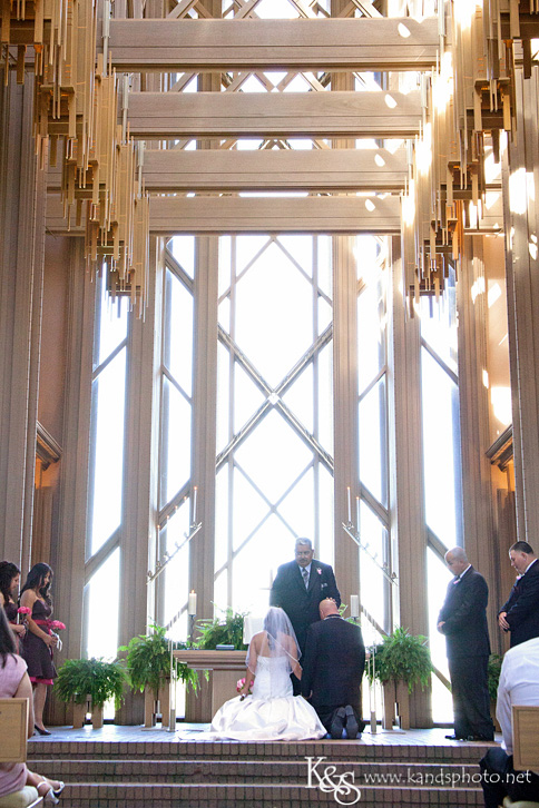 Dallas Wedding Photographers - K & S Photography Marty Leonard Chapel Wedding Photography